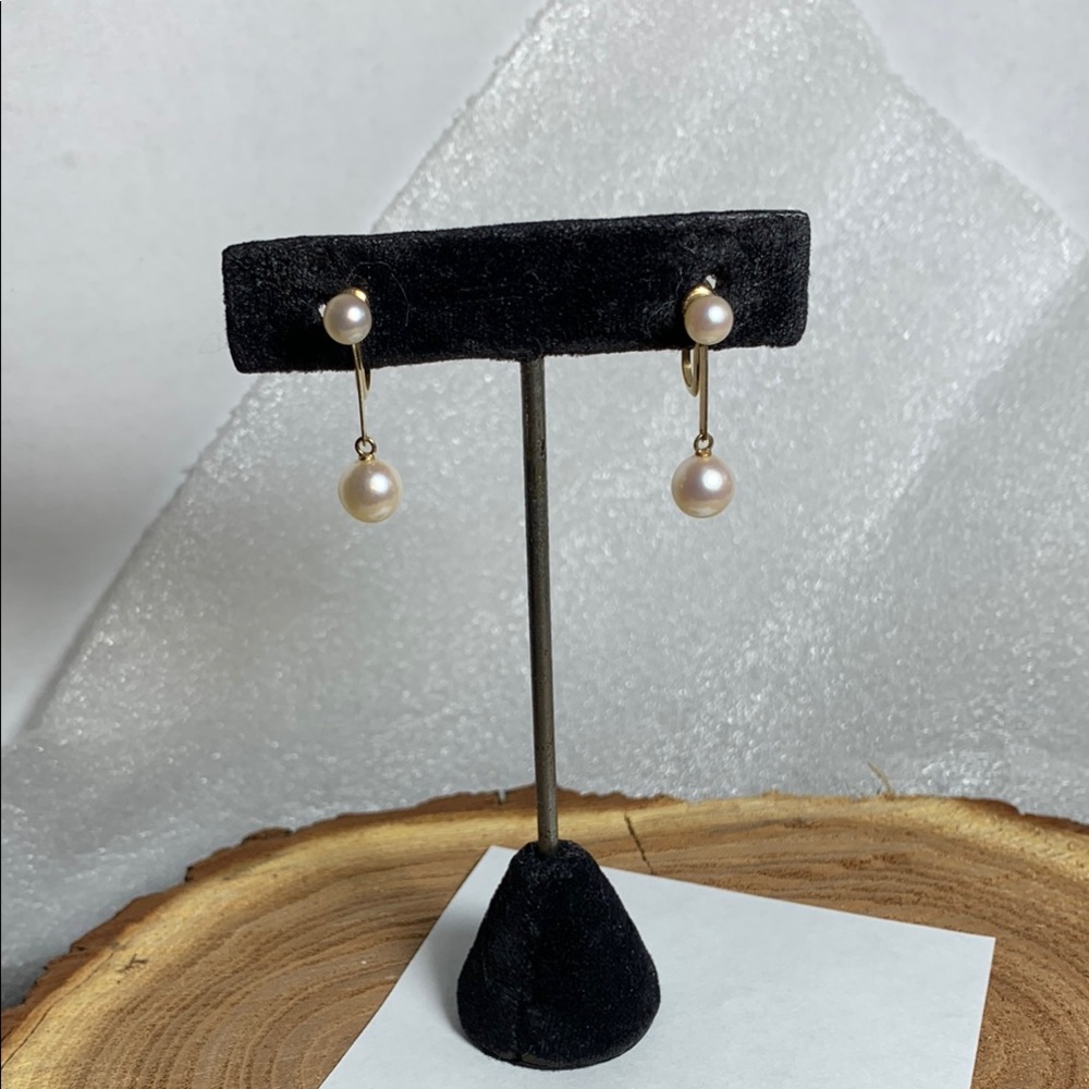 Beautiful Gold 14 K Pearl Drop Screw Back  Earrings